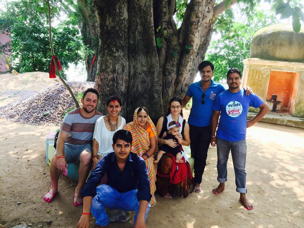 Friends In Khajuraho Apartment Екстериор снимка